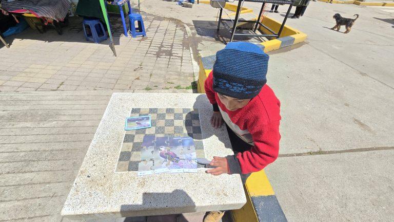 Children from Suitucancha discover the “Huaca Pishjo” through educational games 